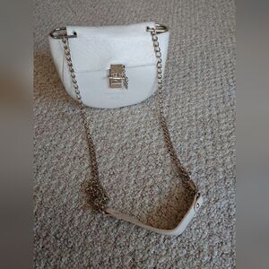 Persaman New York white Pebble Leather shoulder chain bag made in Italy